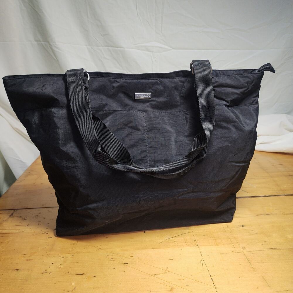 BAGGALLINI Black Carry All Travel Tote Laptop Carryall Zip Top
